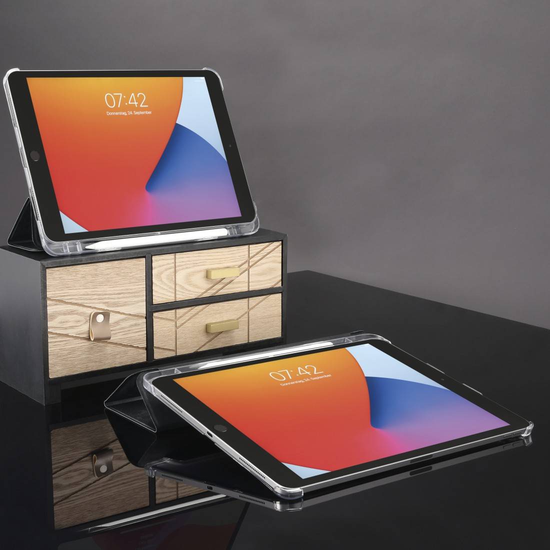 hama 00216407 Tablet-Case "Fold Clear" mit Stiftfach für iPad 10.2" (2019/2020/2021)