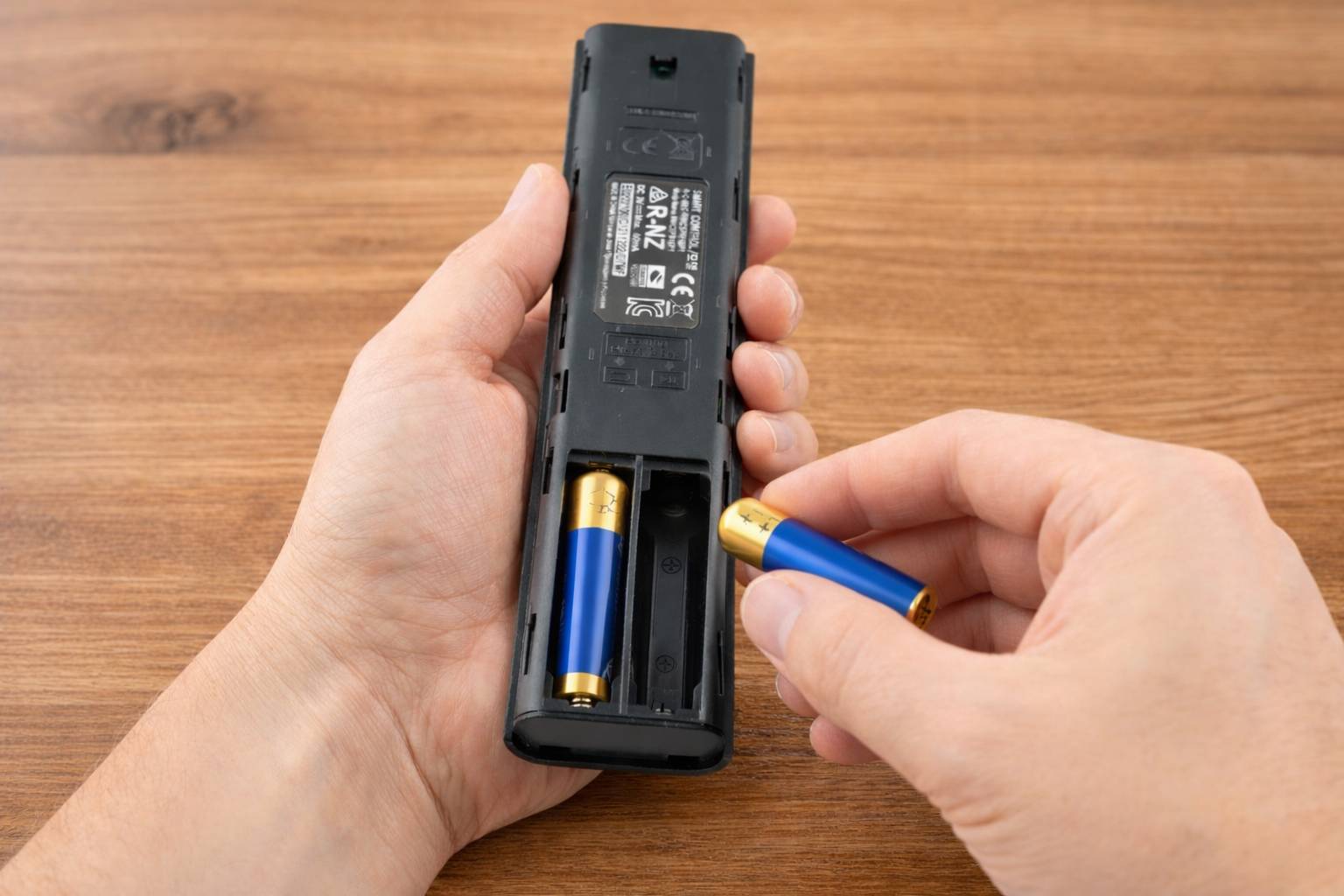 azurano Fernbedienung für SAMSUNG BN59-01363A, BN59-01363J, TM2180A - Sprachsteuerung / voice remote