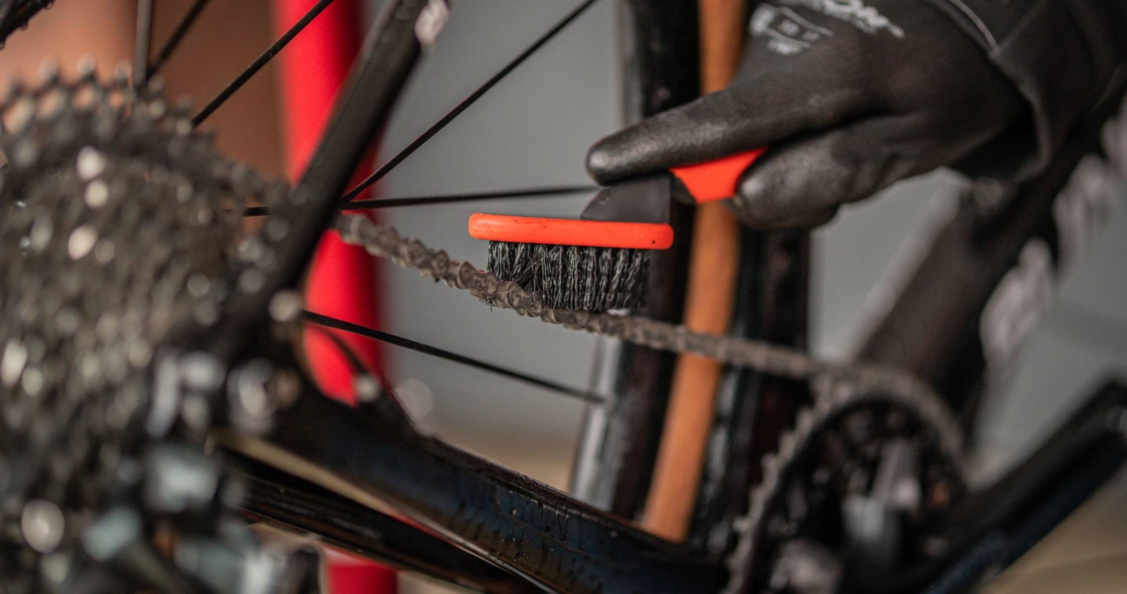 Reinigung von Bürsten Cyclon Detaillierung Pinsel B-040