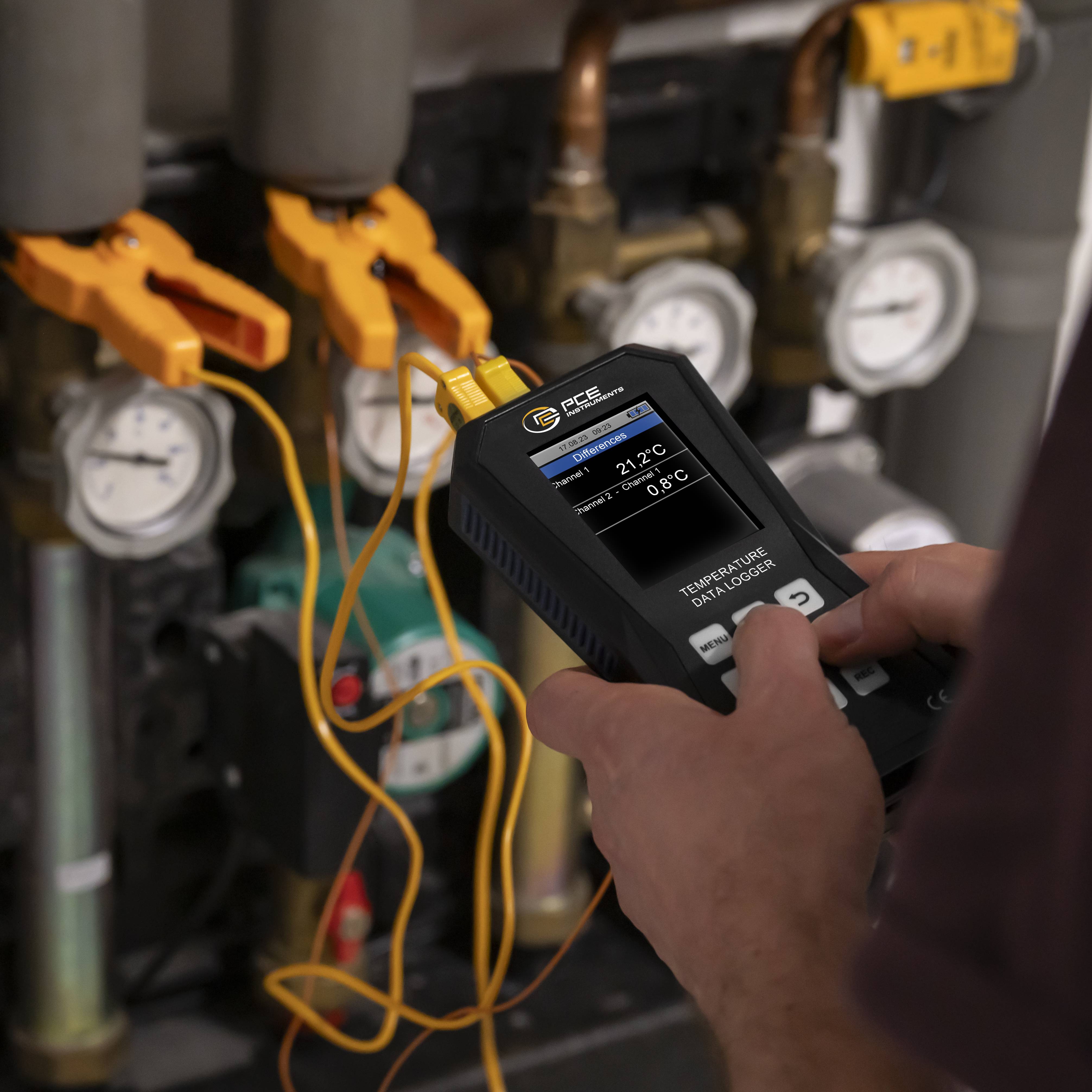 PCE Instruments PCE-T 420 PCE-T 420 Temperatur-Datenlogger Messgröße Temperatur -200 bis 1800°C PDF Funktion