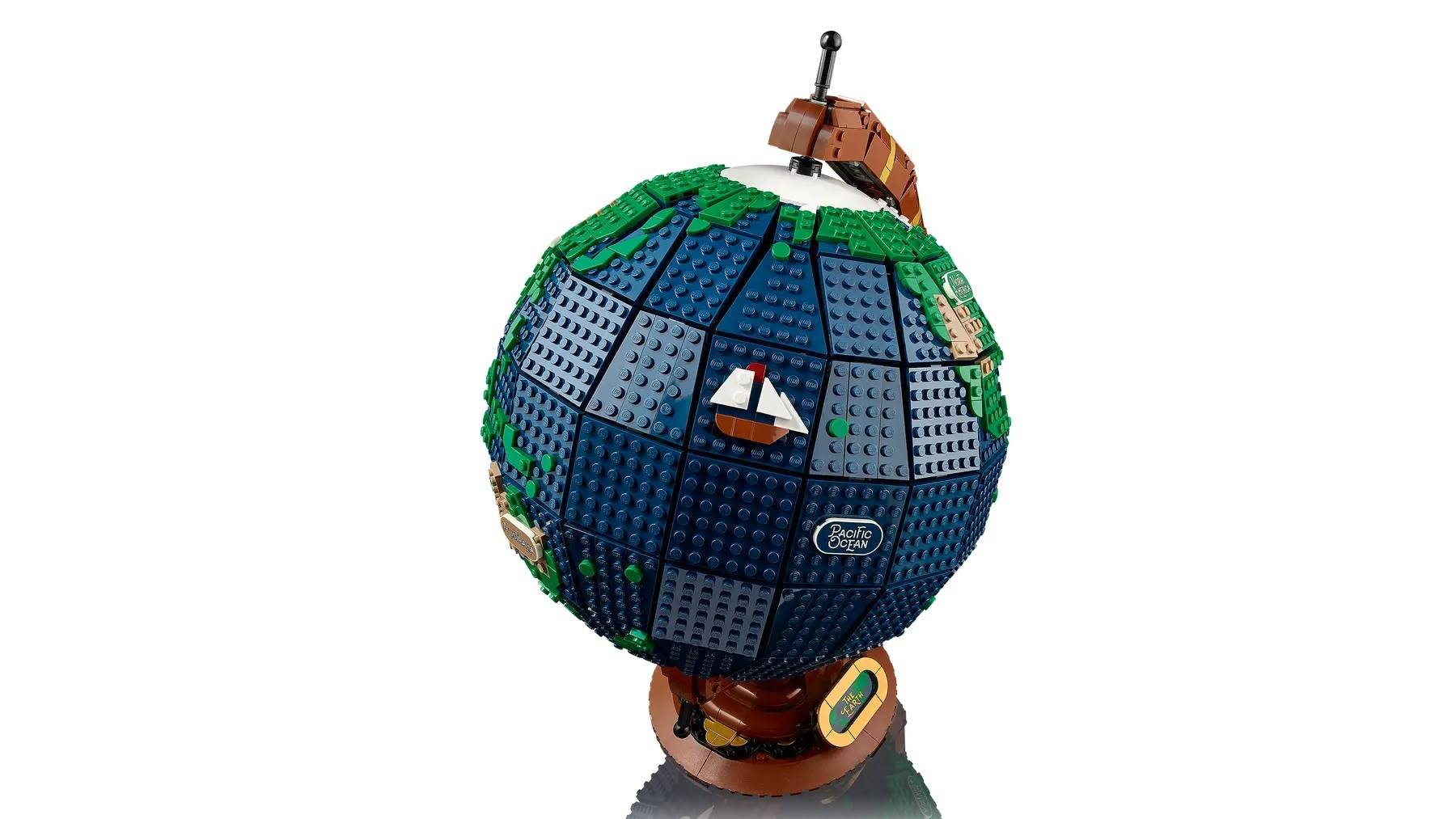 ® Ideas 21332 Globus
