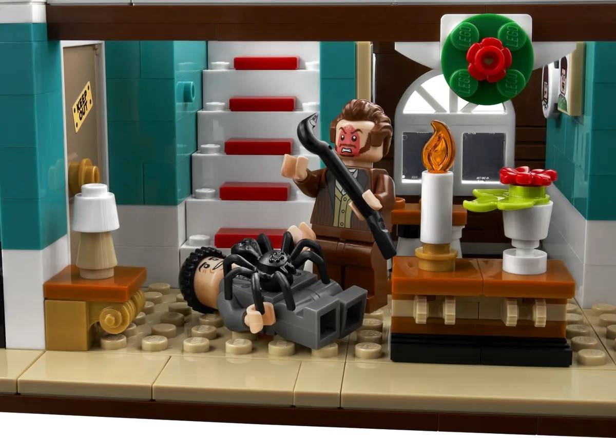 Lego ® Ideas 21330 Home Alone 21330