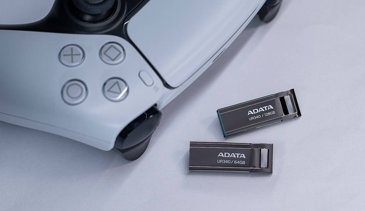 ADATA USB 64GB UR340 bk 3.0 Interface 3.2 Gen 1
