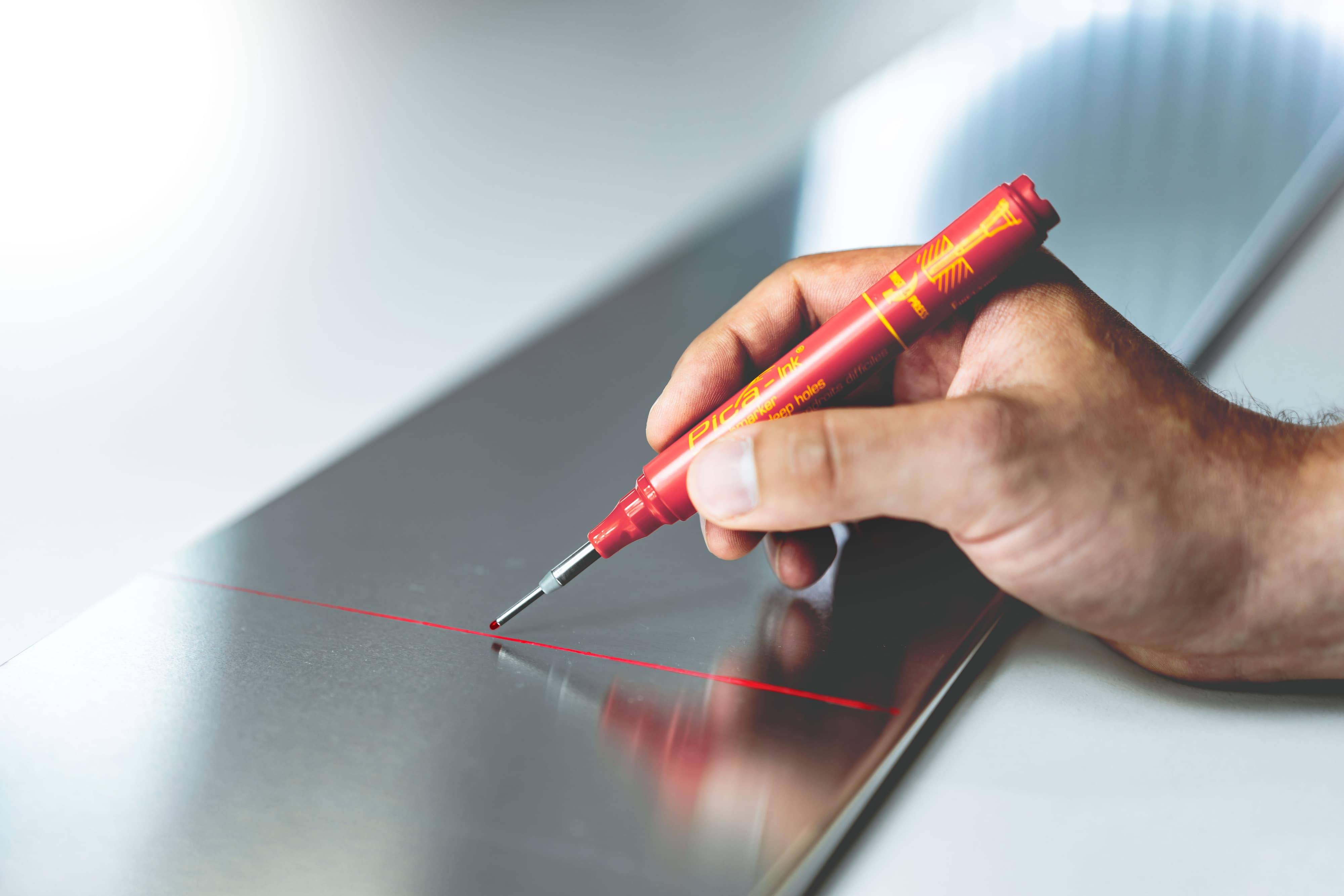 Pica INK Tieflochmarker rot - SB