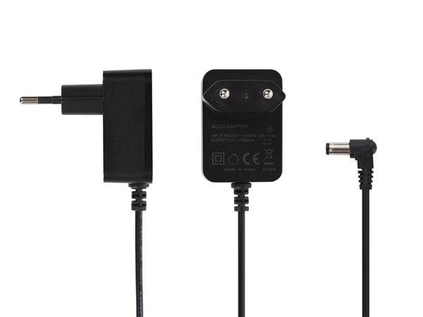 UNIVERSAL-NETZTEIL - 20 VDC - 1 A - 20 W - STECKER (2.1 x 5.5 mm)