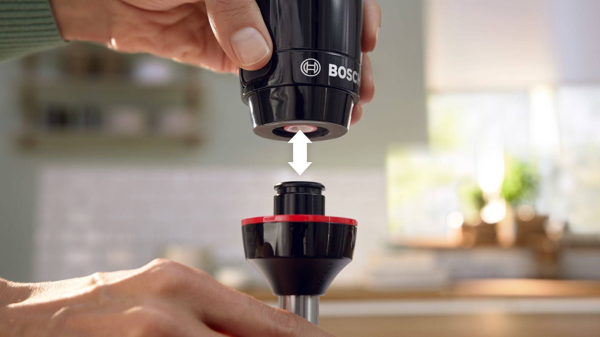 Bosch Haushalt Serie 6 ErgoMaster Stabmixer 1200 W mit Mixbecher, BPA-frei Edelstahl, Schwarz