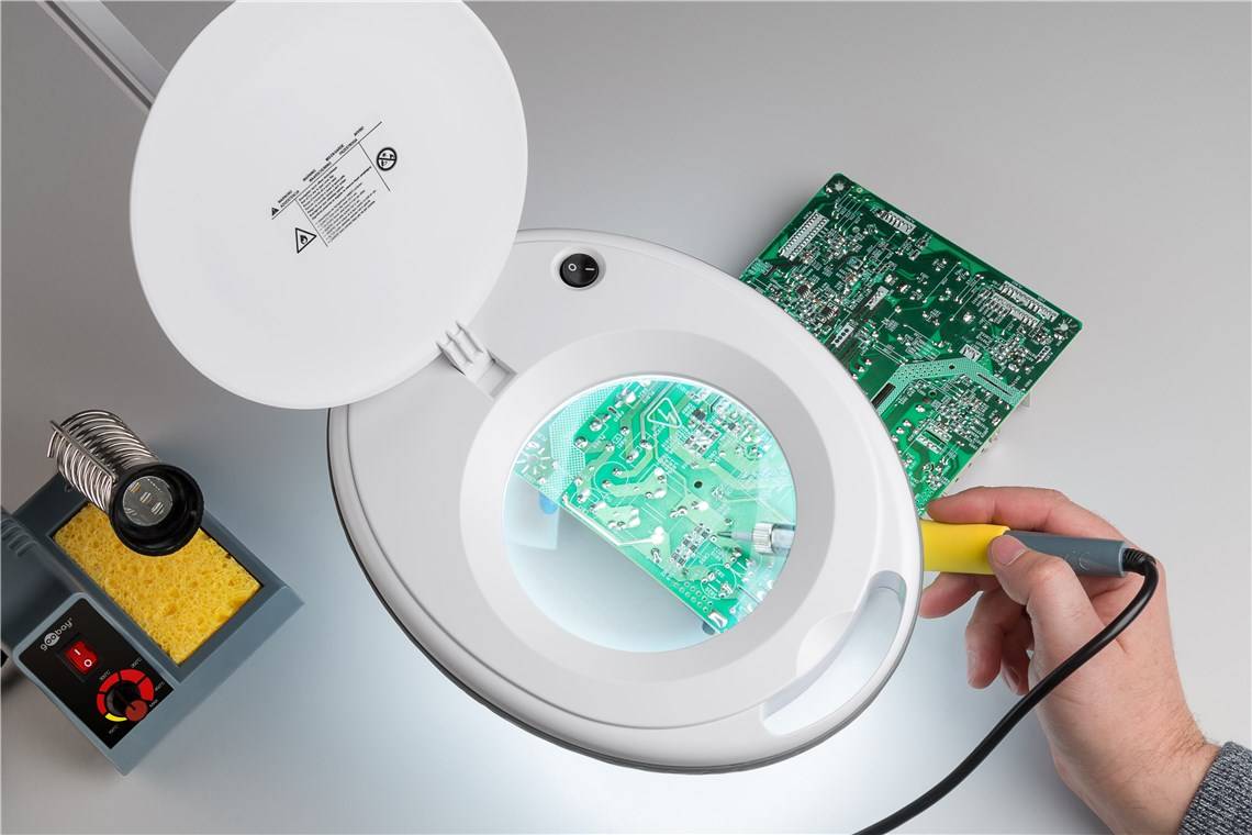 Analoge Lötstation mit Temperaturvorgabe, mit Drehregler