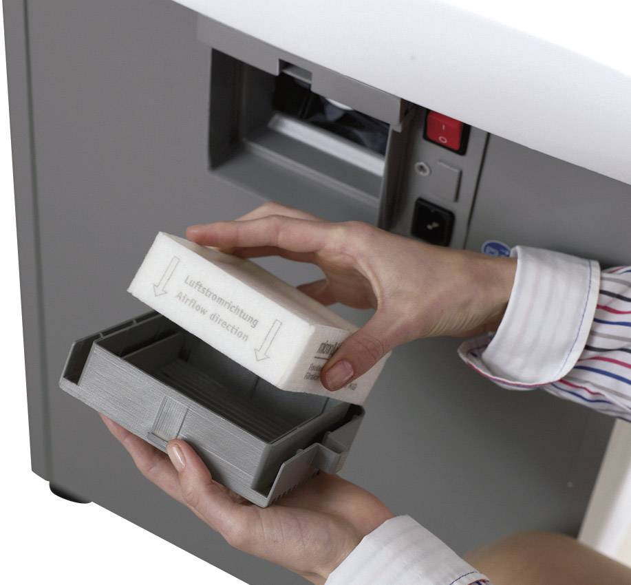 Dahle CleanTec 41504 Aktenvernichter 33 Streifenschnitt 140 l Vernichtet auch Büroklammern, CDs, DVDs, Heftklammern, Kreditkarte