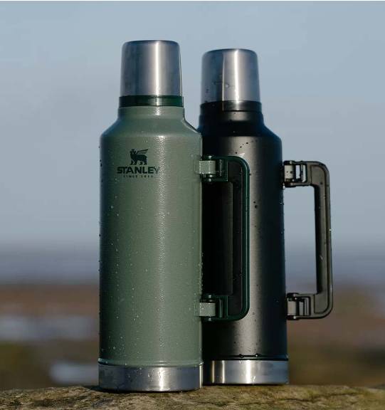 Stanley Classic Bottle XXL 2.3 L Matte Black Pebble