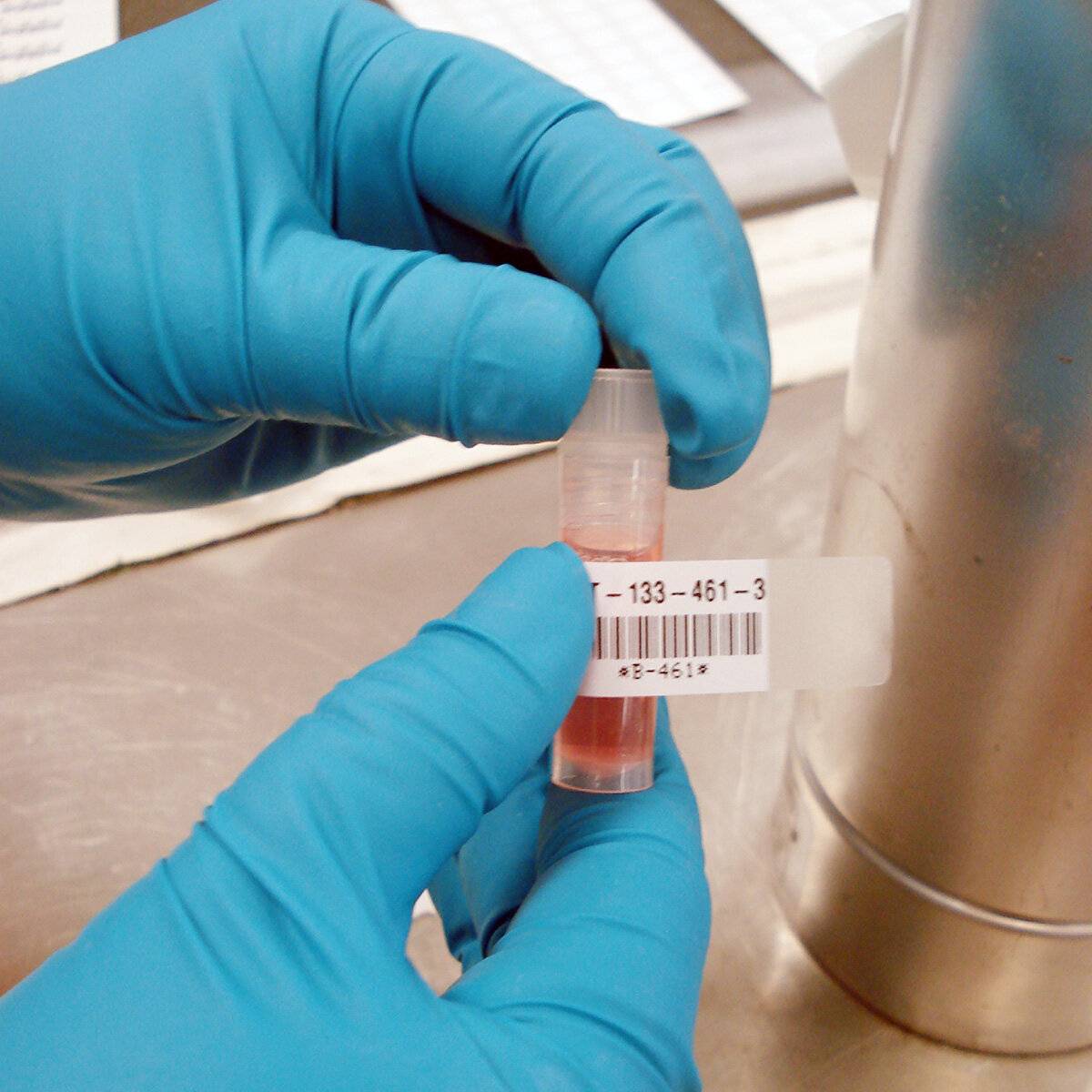 Brady Corporation M4-124-461 Polyester Schwarz auf weiss/Transparent 12.70 x 19.05 41.91 mm