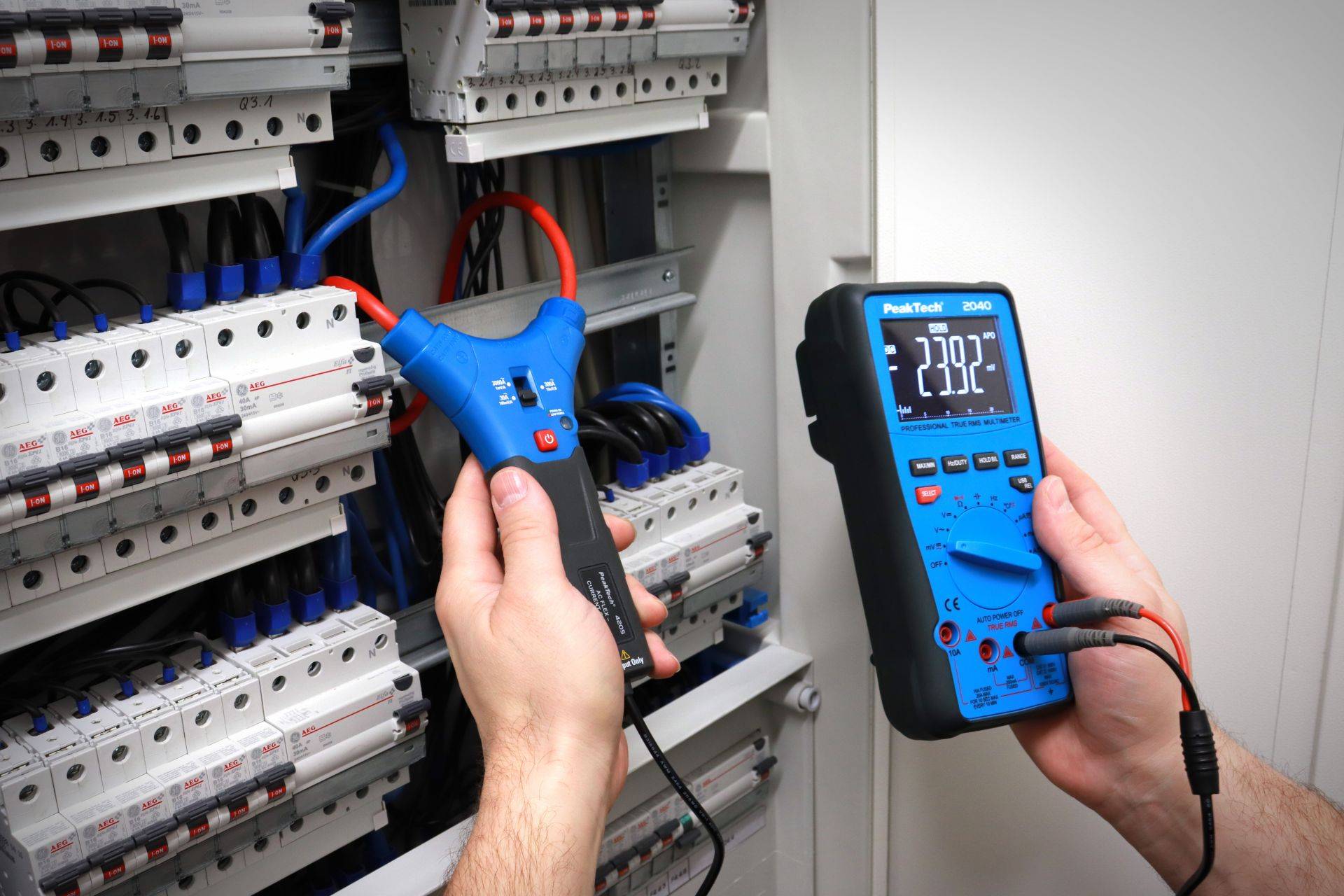 PeakTech P 4205 – Flexible Stromzange 3000 A