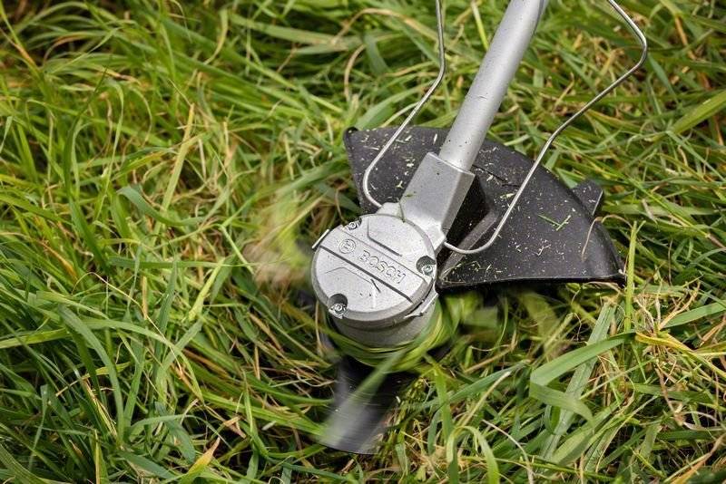 Bosch Professional GFR 18V-23 (solo, C) Akku Freischneider ohne Akku, ohne Ladegerät 18V Schnittbreite (max.): 33mm