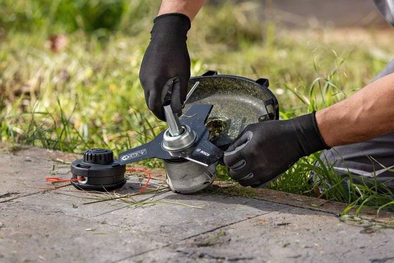 Bosch Professional GFR 18V-23 (solo, C) Akku Freischneider ohne Akku, ohne Ladegerät 18V Schnittbreite (max.): 33mm