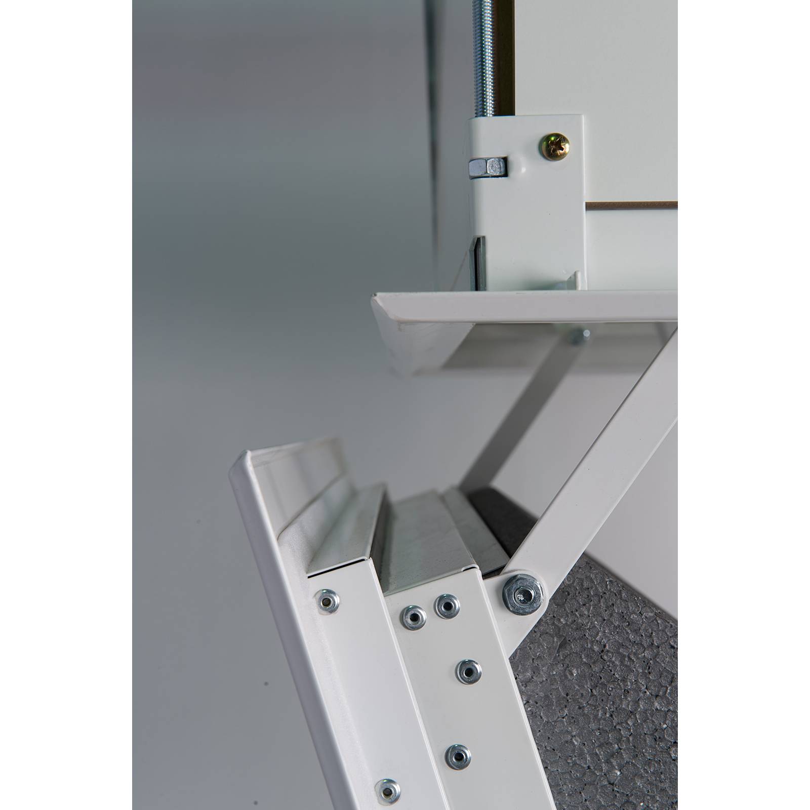 Minka Bodentreppe Arctic Fire brandhemmend mit U-Wert 0,21 W/m2K Deckenöffnung 130x70cm Raumhöhe b