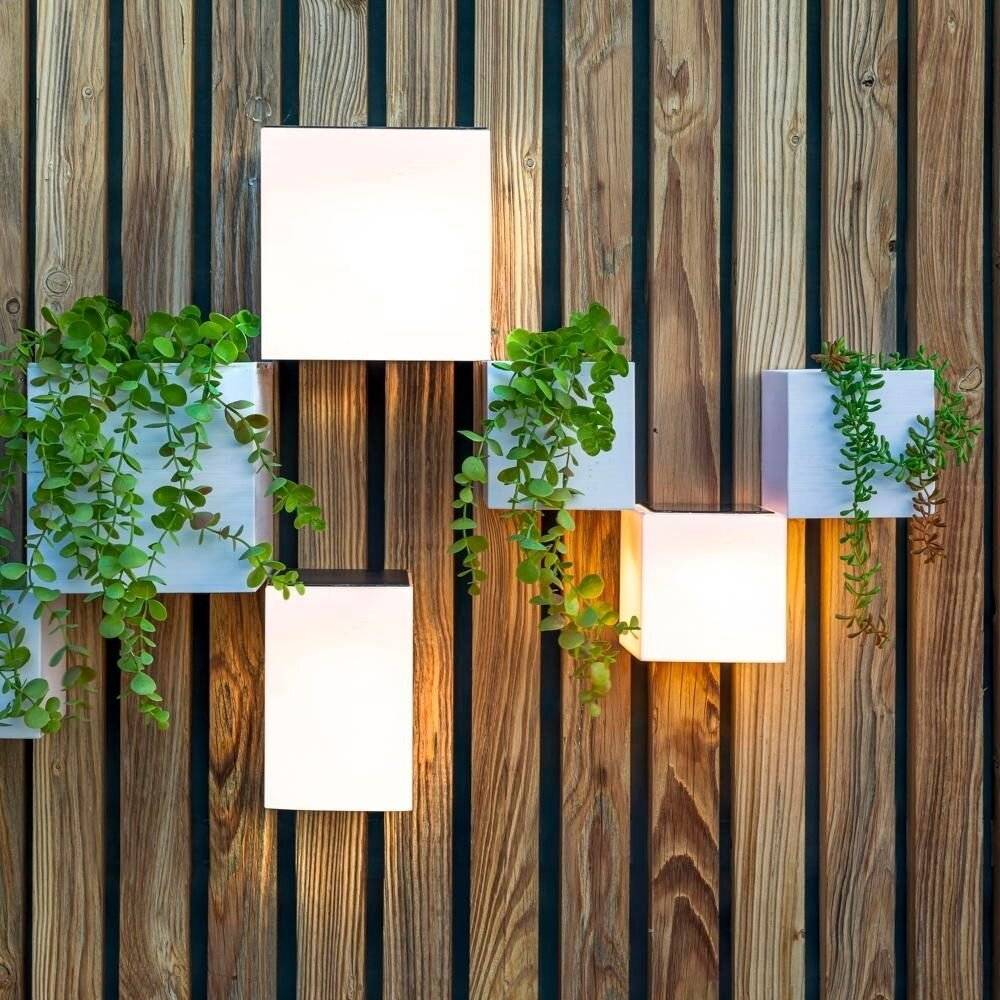 LED Solar Wandleuchte Wally 12 in Weiß und Schwarz 5W 500lm IP65 mit Dämmerungssensor