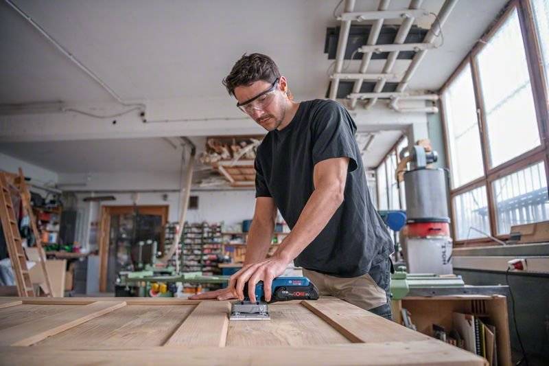Bosch Professional GSS 18V-13 06019L0100 Akku-Schwingschleifer ohne Akku 18 V 80 x 130 mm Anzahl mitgelieferte Akkus 0