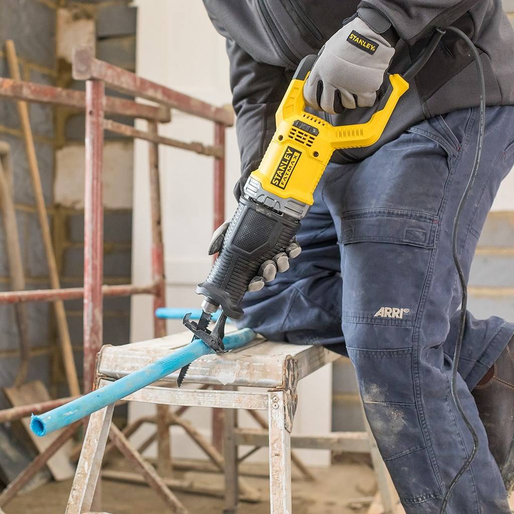 900W sabre saw FME360