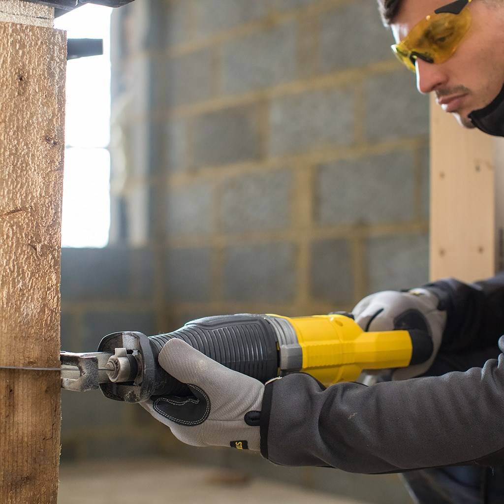 900W sabre saw FME360