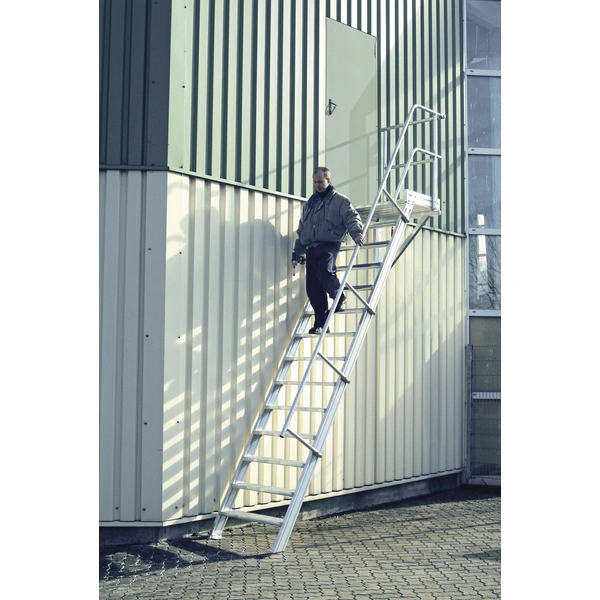 Treppe m.Plattform LM B:100cm 15 Stu.60? Treppe m.Plattform LM B:100cm 15 Stu.60?