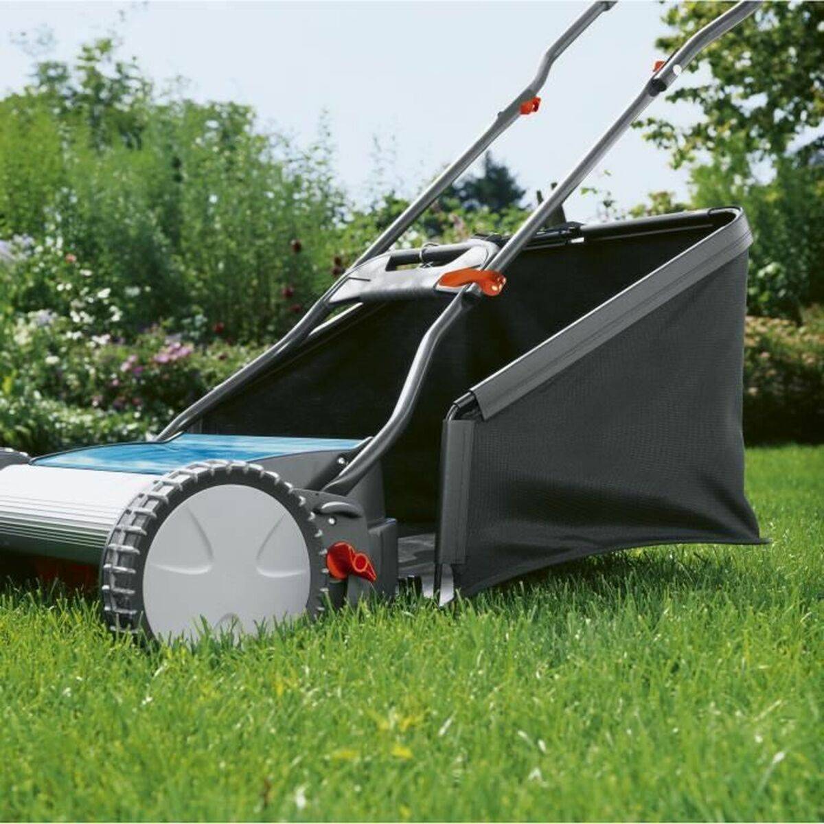 Gardena Classic 330 Hand Spindelmäher Schnittbreite (max.) 33cm Geeignet für bis 150m²