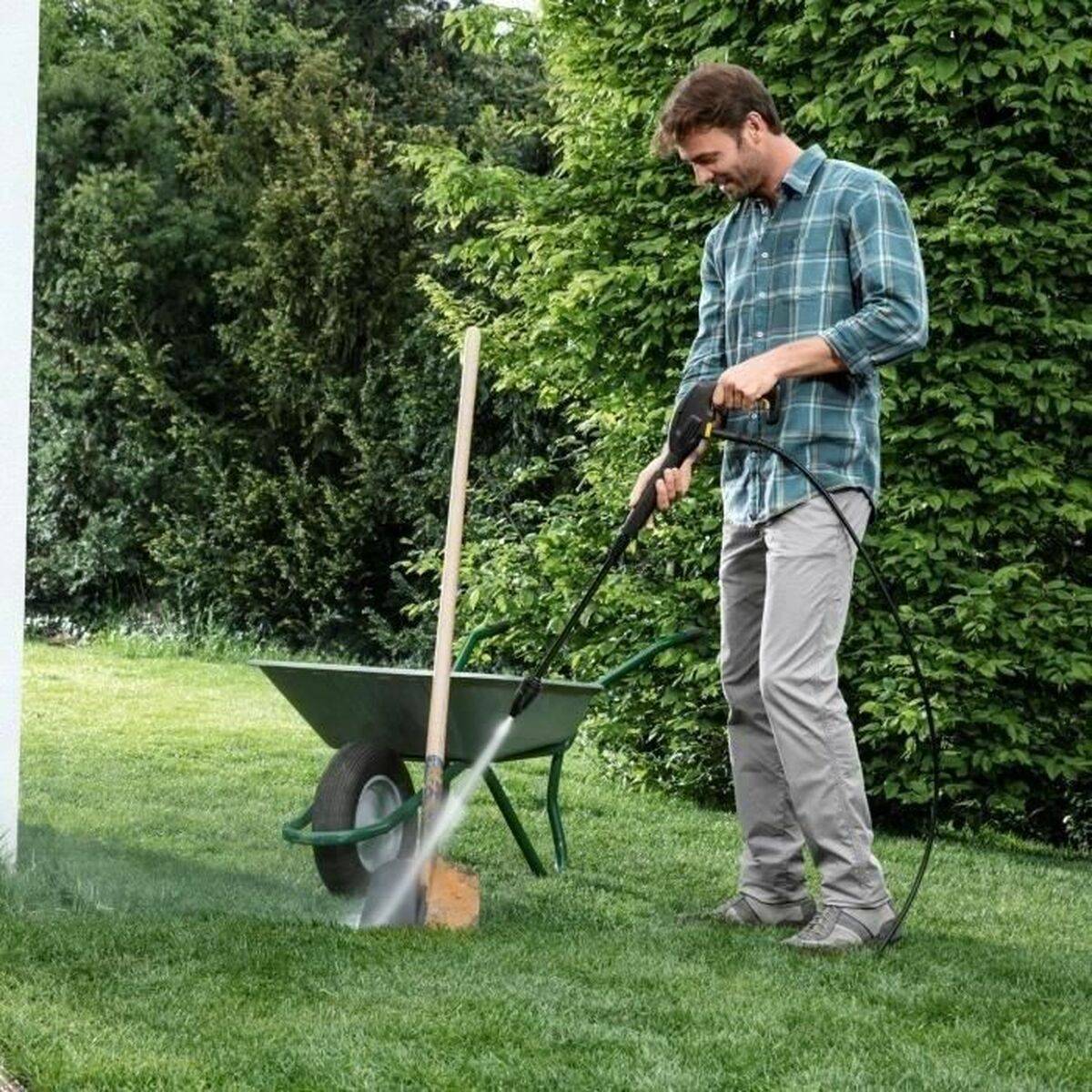 Kärcher Home & Garden K 2 Universal Edition Hochdruckreiniger 110 bar Heisswasser, Kaltwasser