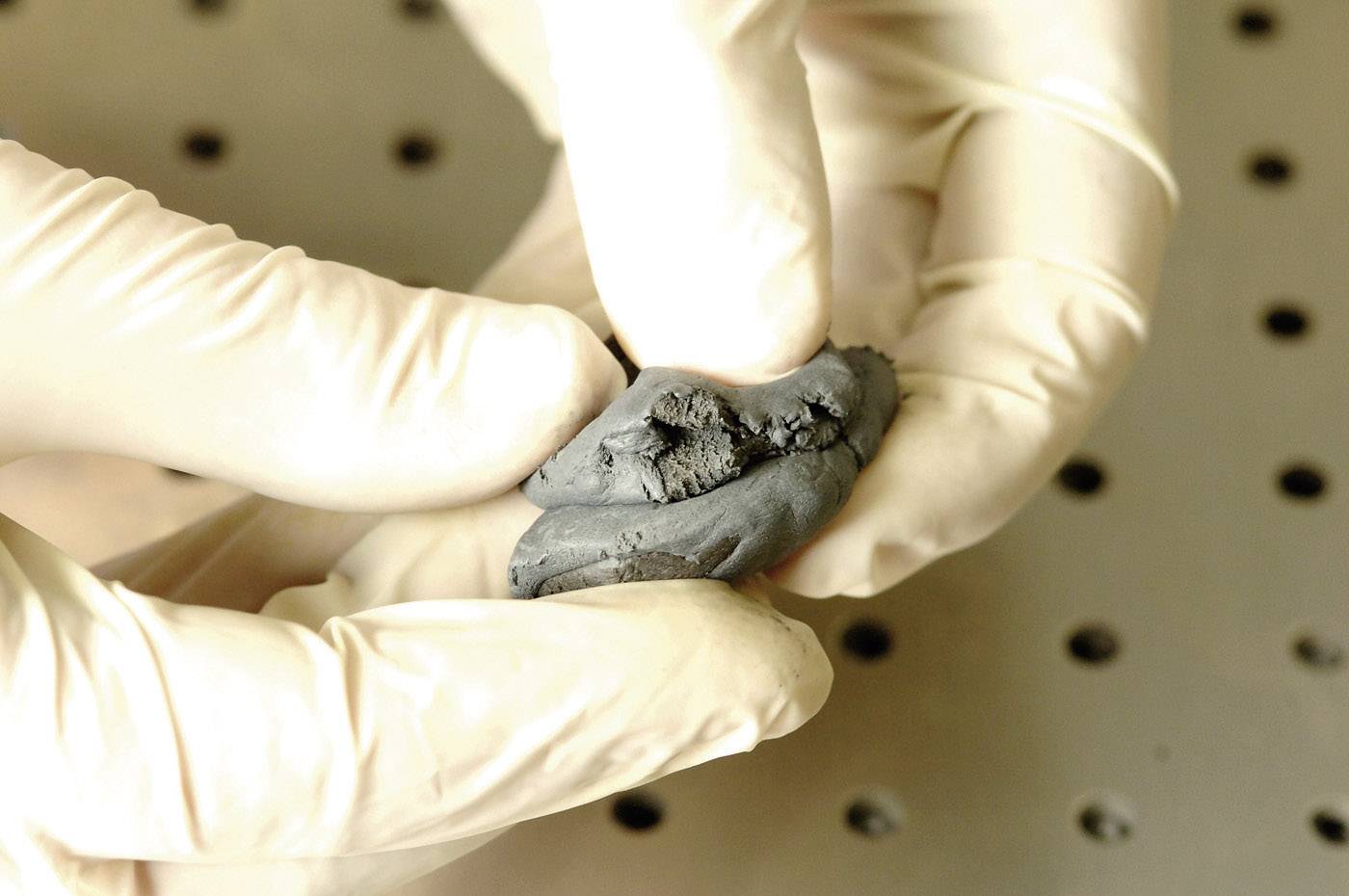 QuikSteel 16002EU - Stahlarmierter Expoxidkit 56.8g