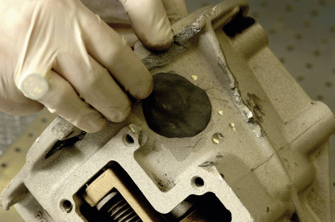 QuikSteel 16002EU - Stahlarmierter Expoxidkit 56.8g