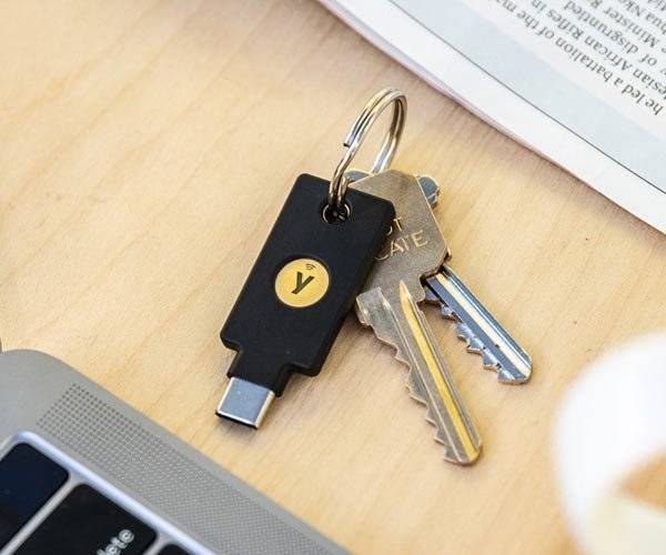 Yubico YubiKey 5C NFC - USB-C Sicherheitsschlüssel