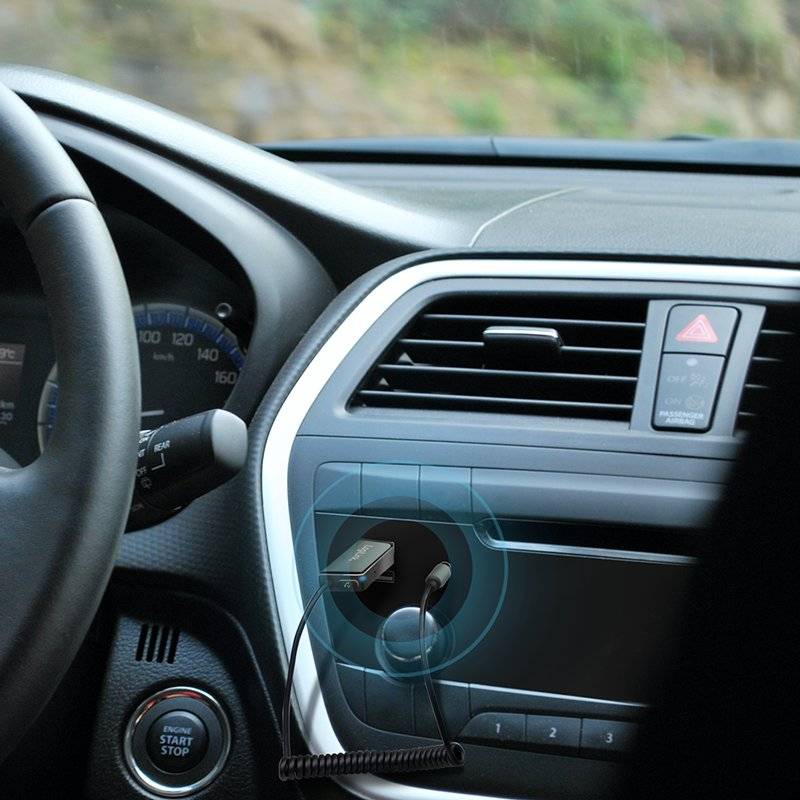 LogiLink Bluetooth 5.3 Audio-Empfänger für Fahrzeuge, 1x USB-A, 1x 3,5 mm Aux, schwarz