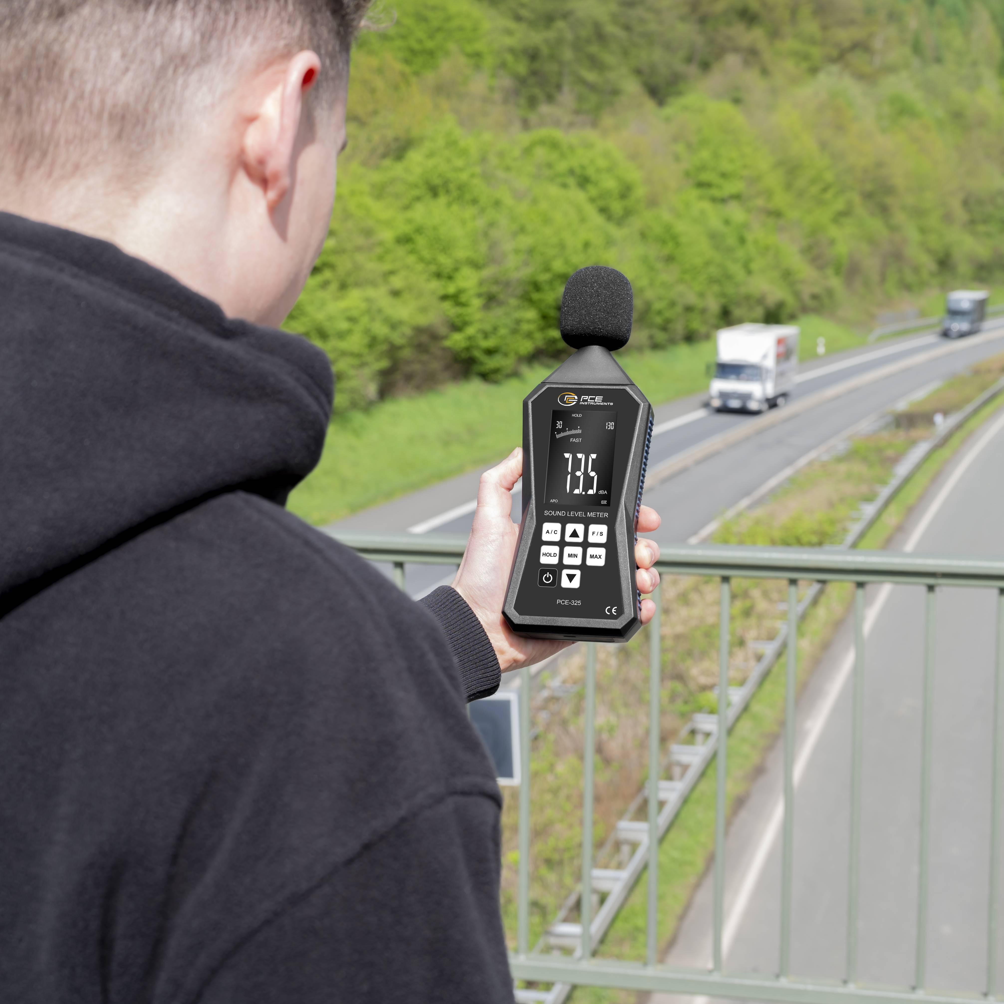 PCE Instruments Schallpegel-Messgerät PCE-325 30 - 90 dB 31.5Hz - 8000Hz Micro-USB