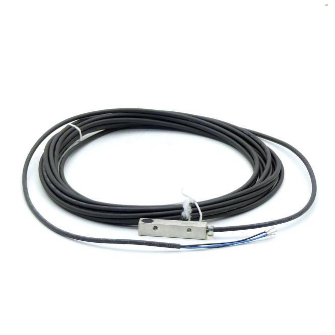 BALLUFF Induktiver Sensor BES017Y (BES 516-300-S166-PU-05)