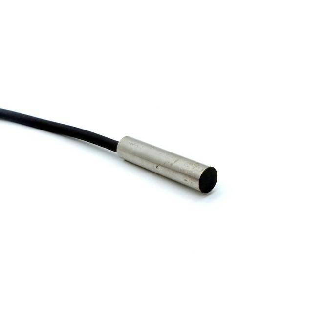 BALLUFF Induktiver Sensor BES00KT (BES 516-3021-G-E4-C-PU)