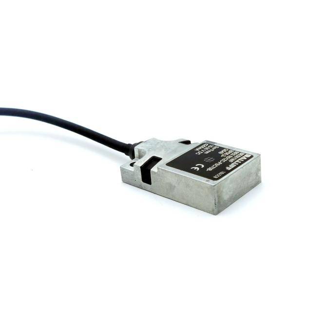 BALLUFF Induktiver Sensor BES01WF (BES R01ZC-PSC70B-BP00.3-GS49)