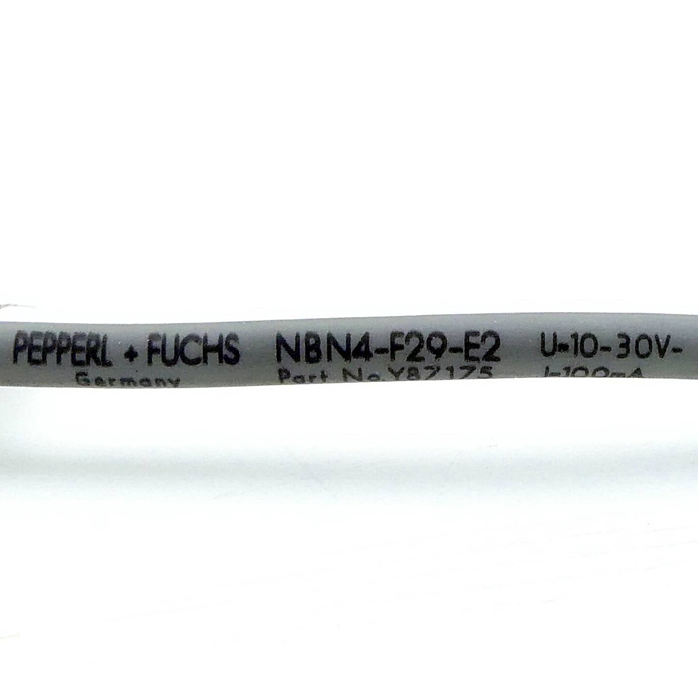 PEPPERL+FUCHS Induktiver Sensor NBN4-F29-E2 (NBN4-F29-E2)