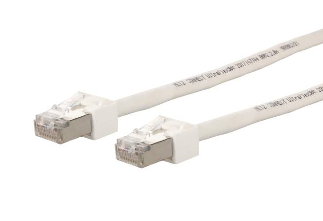 METZ CONNECT Patchkabel Cat6A Ultraflex500 VoIP AWG 26 15.0m weiß - CAT 6a - 15