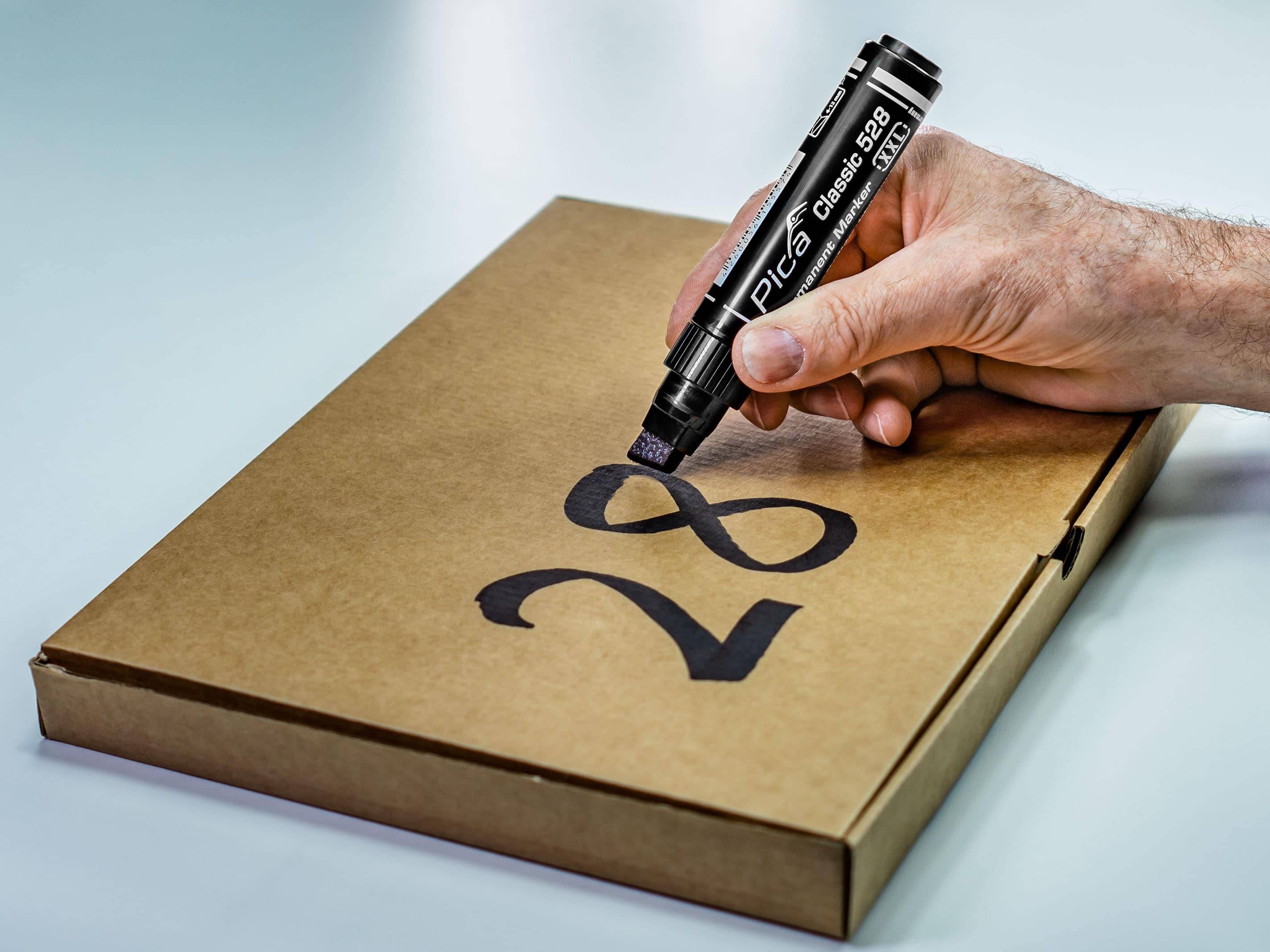 Pica Permanentmarker 4-12mm Keilspitze schwarz SB