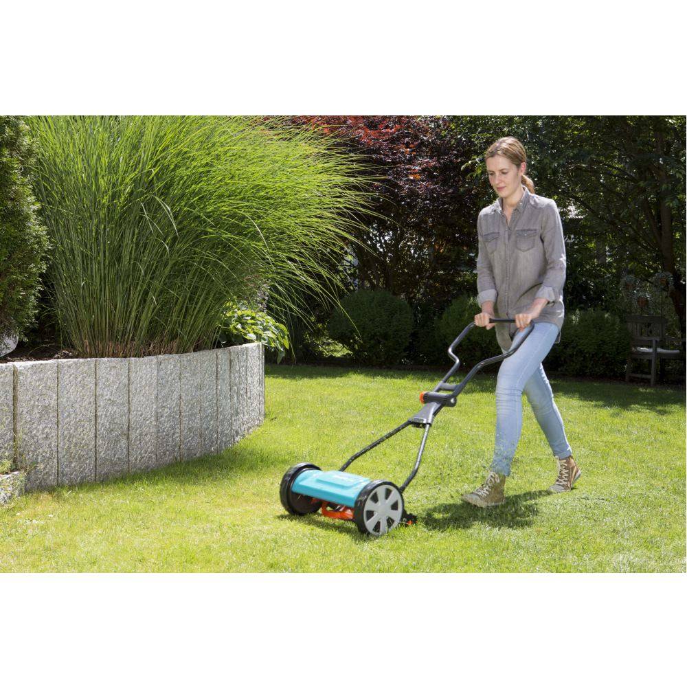Gardena Classic 330 Hand Spindelmäher Schnittbreite (max.) 33cm Geeignet für bis 150m²