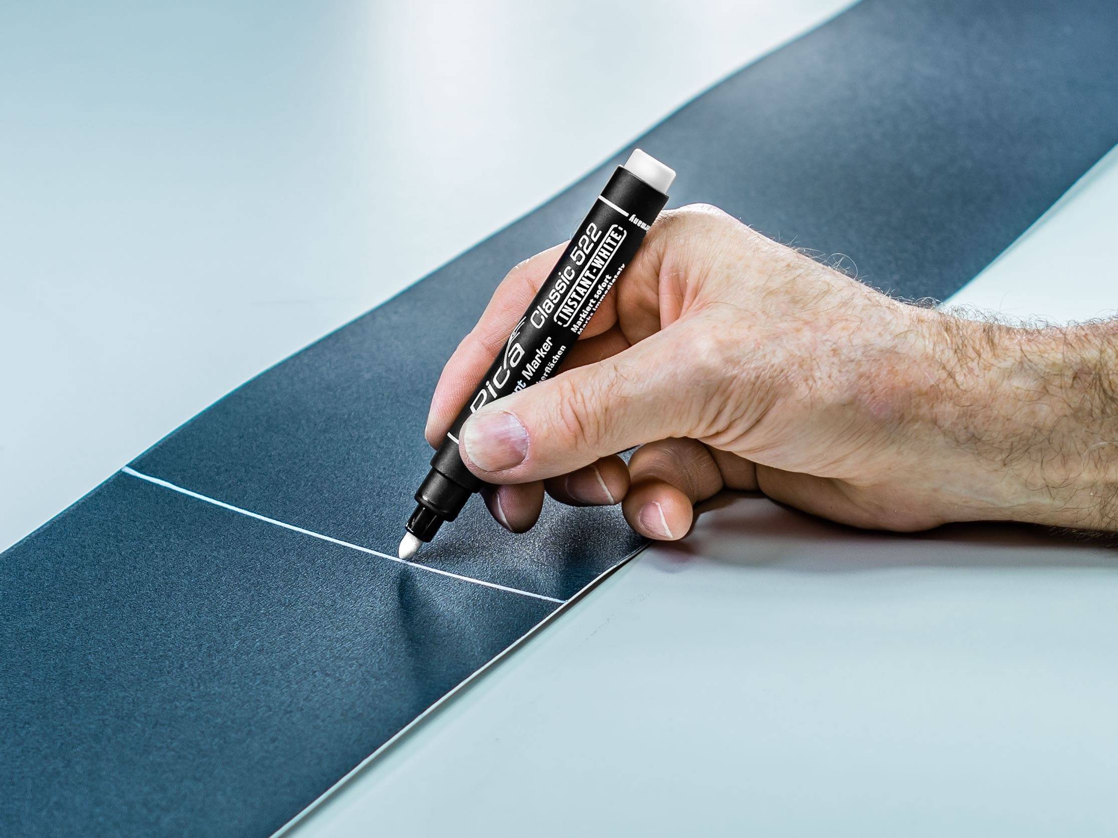 PICA Classic Permanent Pen Instant-White, 532/52/SB, weiß