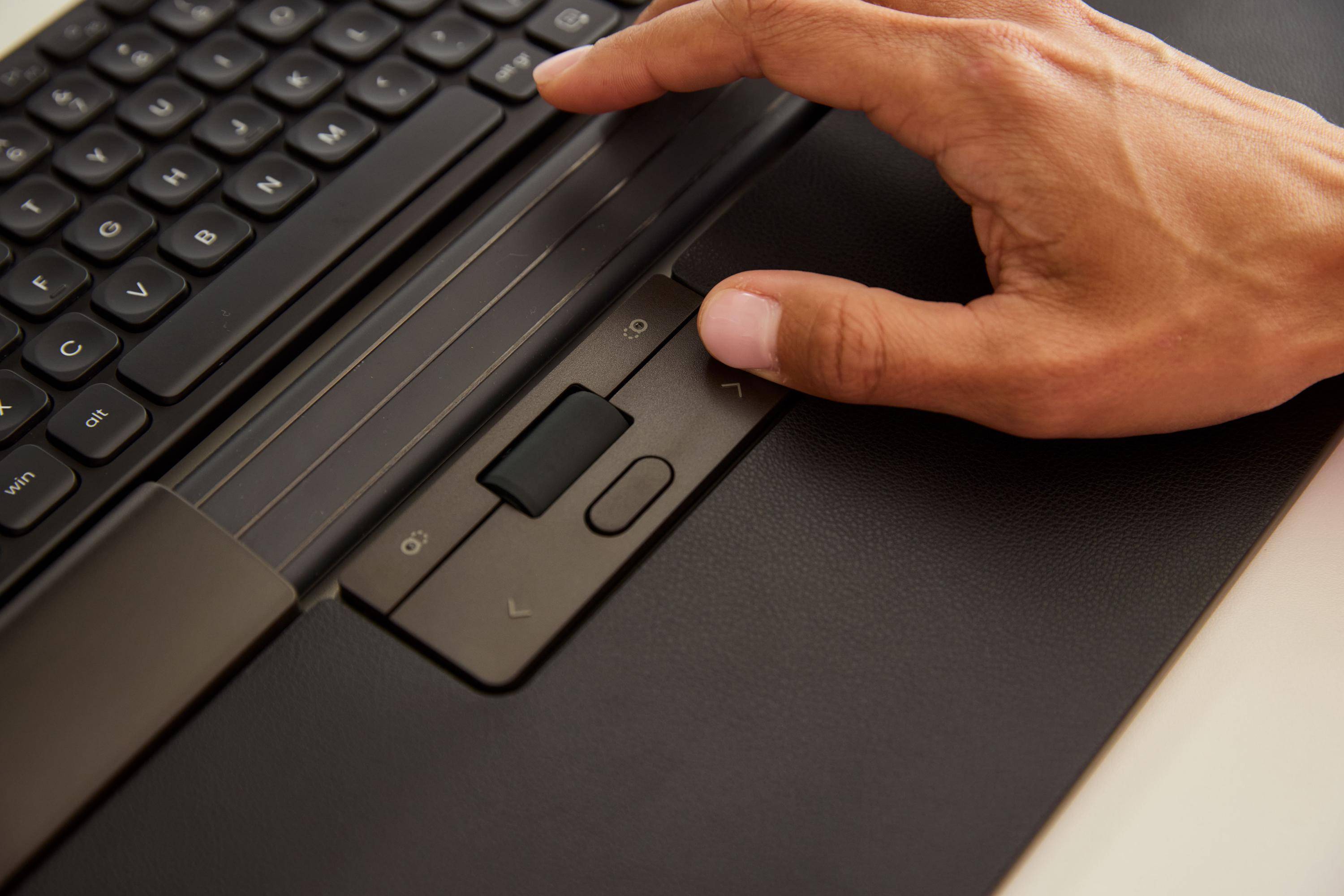 Contour SliderMouse Pro - Zentrale Maus - mit verlängerter Armauflage und veganem Leder