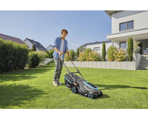 GARDENA PowerMax 37/36V P4A Read Akku Akku-Rasenmäher inkl. 2. Akku, inkl. Ladegerät, Höhenverstellbarer Griff 18 V Schnittbreite (max.) 370 mm