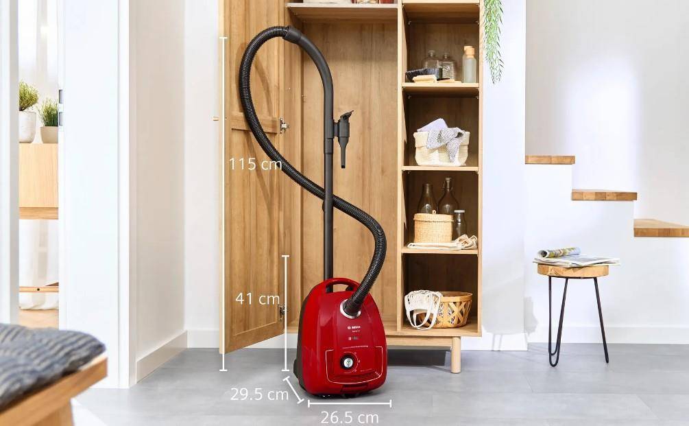 Bosch Serie 4 BGD38RD1H, 600 W, Trommel-Vakuum, Trocken, Staubbeutel, 4 l, Micro