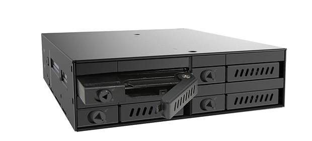 Mobile-Rack 6,4cm (2,5) SATA - 4-fach - Chieftec / B-Ware