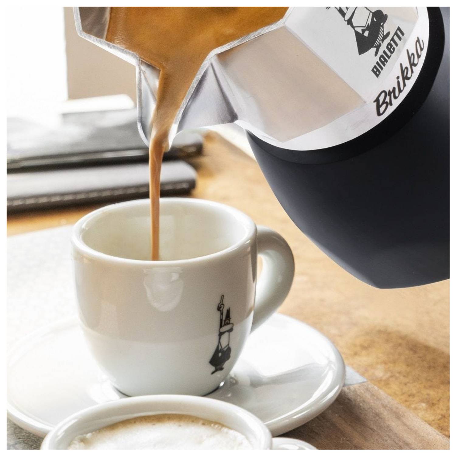 Bialetti Brikka, Mokka-Kanne, 0,17 l, Schwarz, Edelstahl, Aluminium, 4 Tassen, Thermoplast