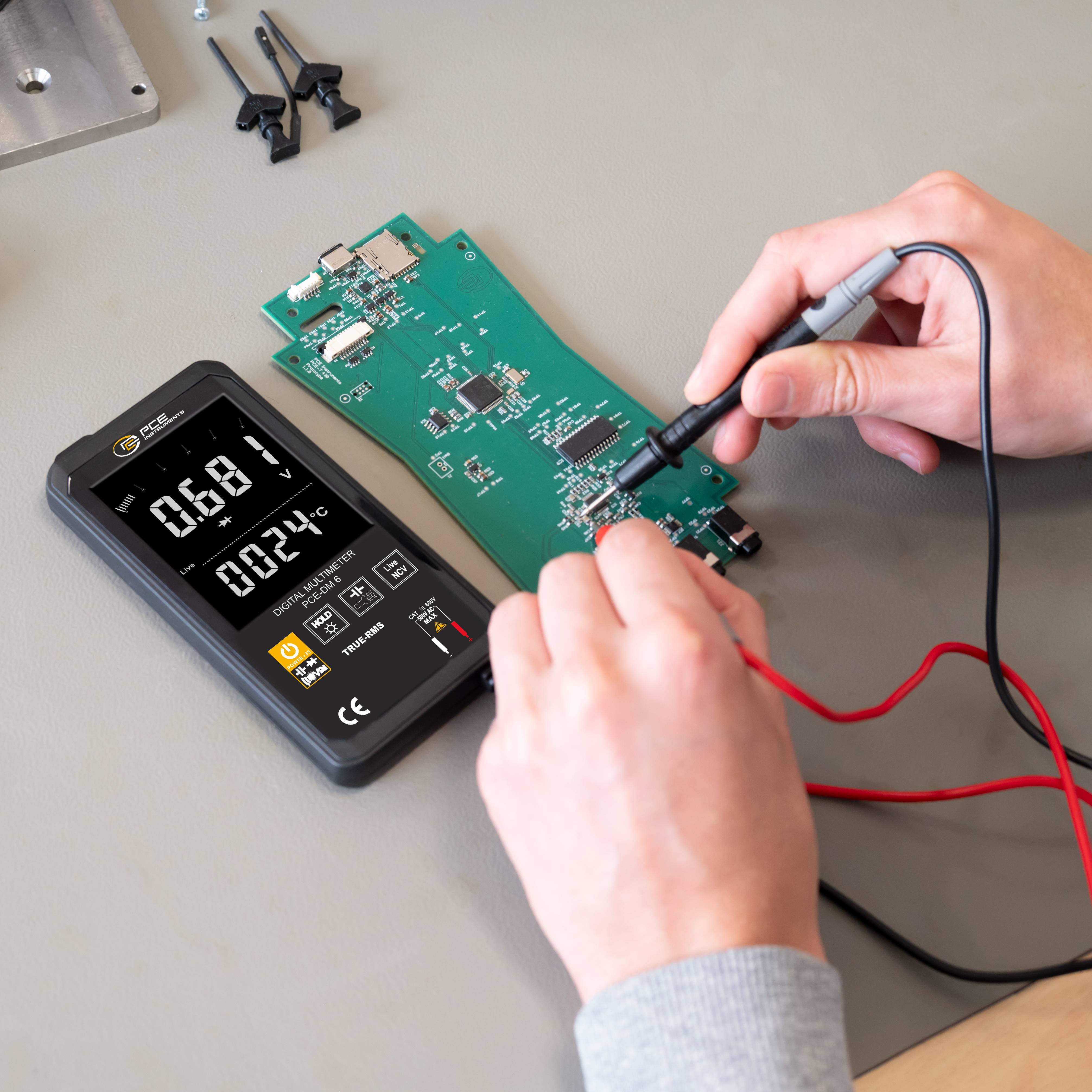 PCE Instruments PCE-DM 6 Hand-Multimeter digital CAT III 600 V Anzeige (Counts): 6000