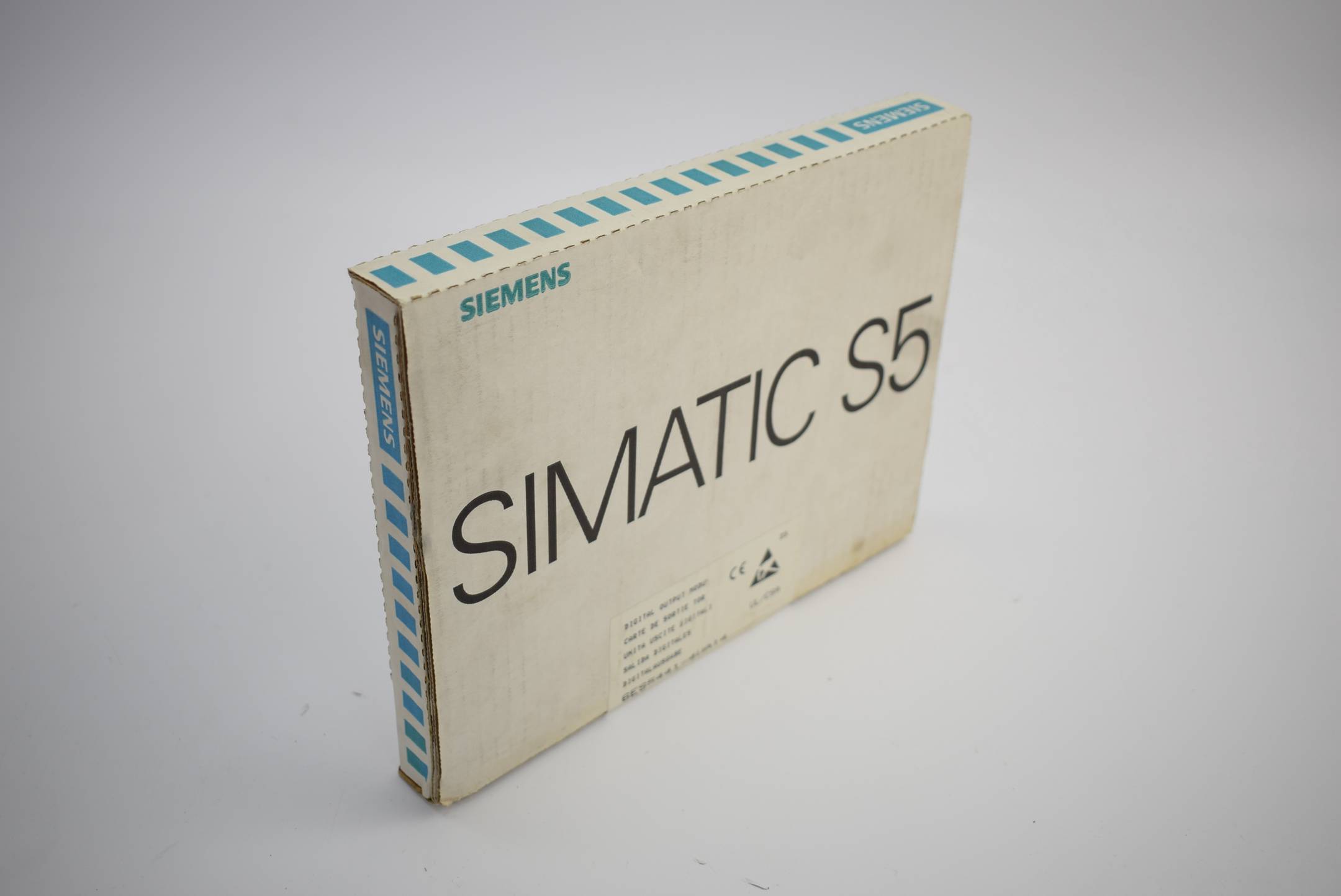 Siemens 6ES5454-4UA14 Siemens 4025515116103 SIMATIC S5 454-4 DIGITAL OUTPUT MODULE FLOATING, COMPACT VERSION 16 OUTPUTS,
