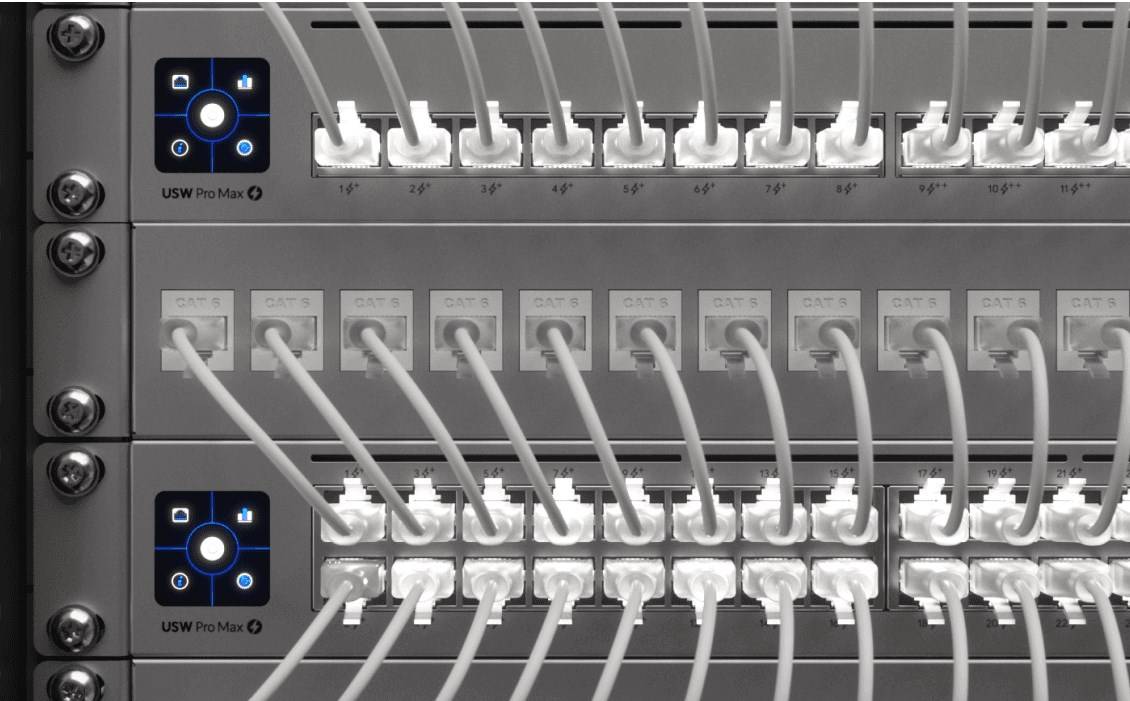 Ubiquiti UniFi CAT 6 15cm Patchkabel Hvid15 cm - 2.5 mm - CAT 6 - Innen - weiß