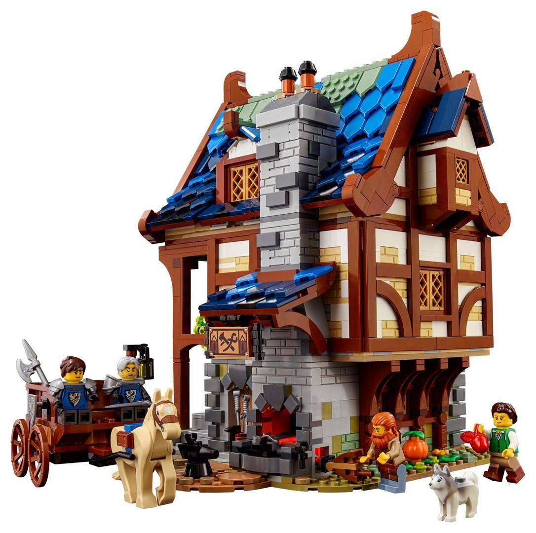 LEGO« Ideas - Mittelalterliche Schmiede 21325