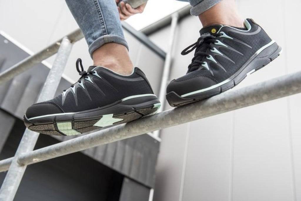 BAAK 3218-39 Damensicherheitsschuh Svea Größe 39 W. 10 schwarz/türkis S3 SRC ESD