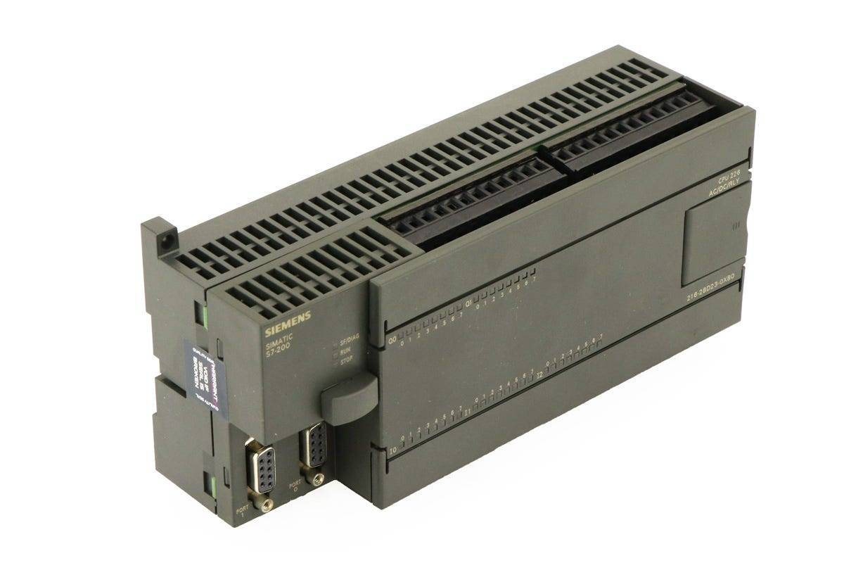 SIMATIC S7-200 CPU 226 24 DI DC/16 DO Relay