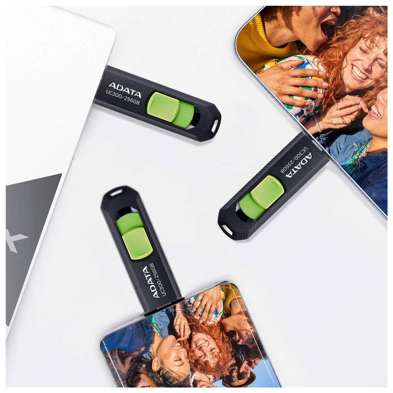 ADATA UC300 - USB-Flash-Laufwerk - 128 GB - USB 3.2 Gen 1 / USB-C - Schwarz - gr